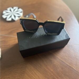 Louis Vuitton Black and Gold unisex Sunglasses